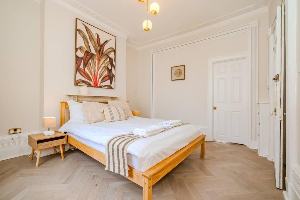 Beautiful Sea View I Spacious One Bed Room Flat I Sleep 4 Guests Bp2 Brighton Екстериор снимка